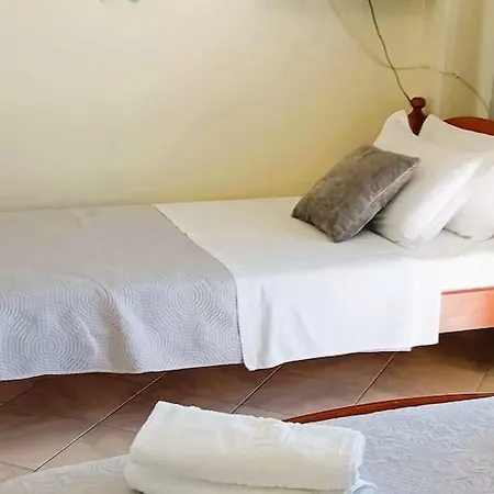 아파트 Sea Side Serenity 5 *