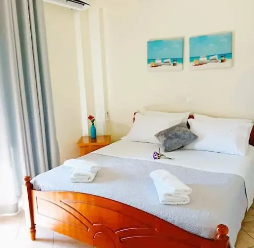 Sea Side Serenity 5 Daire