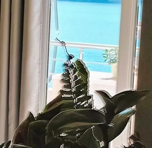 Sea Side Serenity 5 *